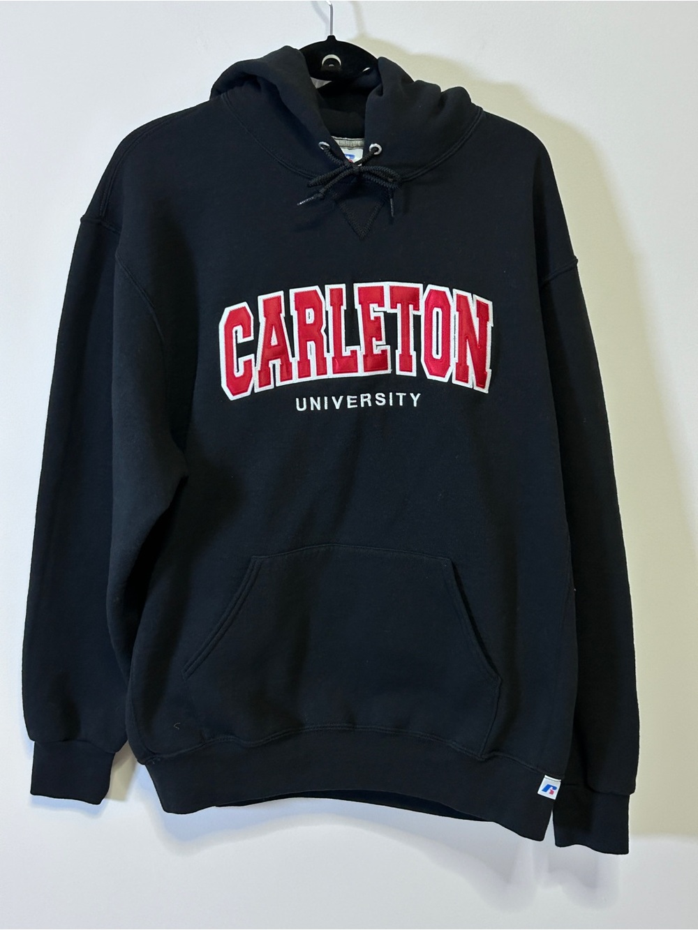 Carleton University Men’s XL Black Hooded Sweatshirt Tackle Twill Logo EUC